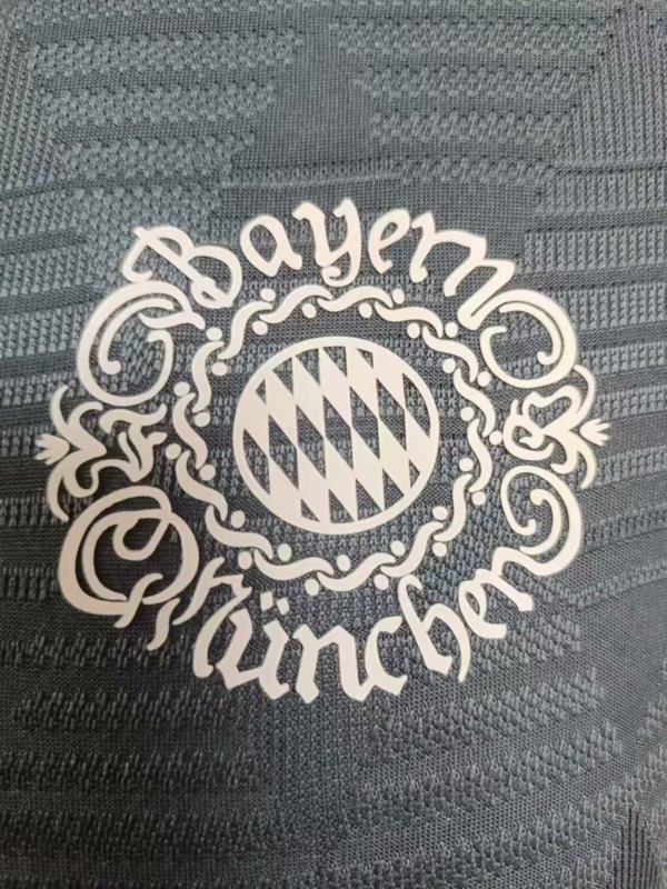 Bayern Munich Oktoberfest 24/25 Versión Jugador - Image 2