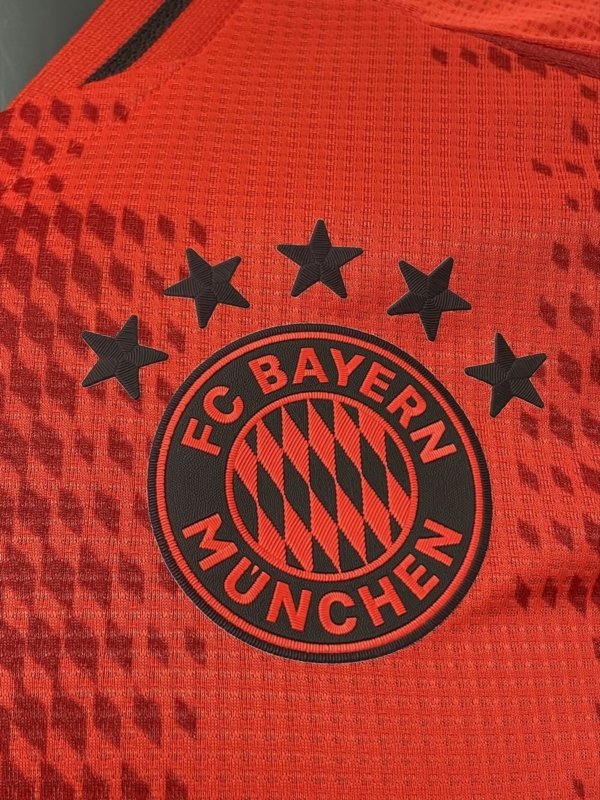 Bayern Munich Local 24/25 Versión Jugador - Image 3