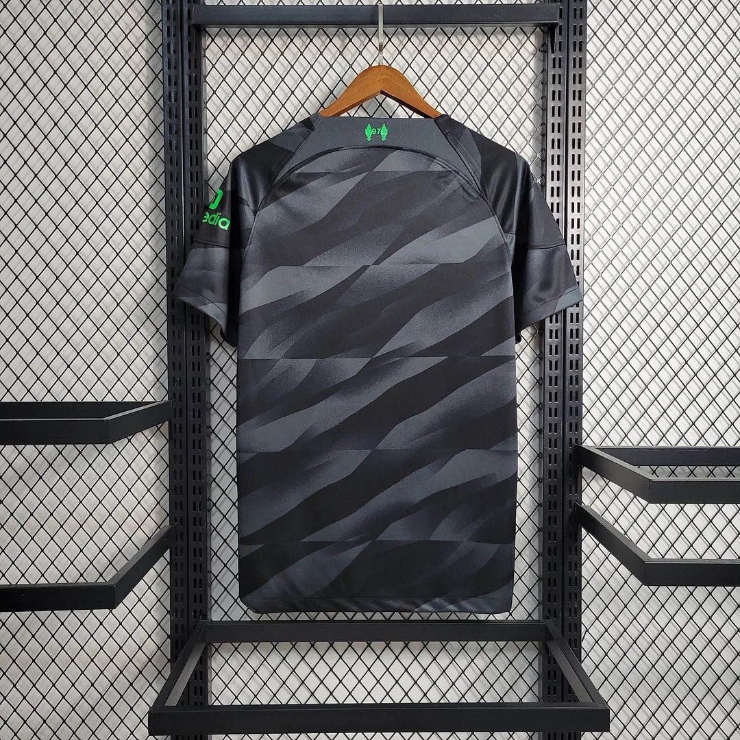 Liverpool Portero 23/24 Versión Fan - Image 2