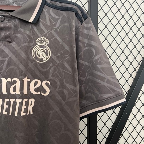 Real Madrid Tercer 24/25 Versión Fan - Image 3