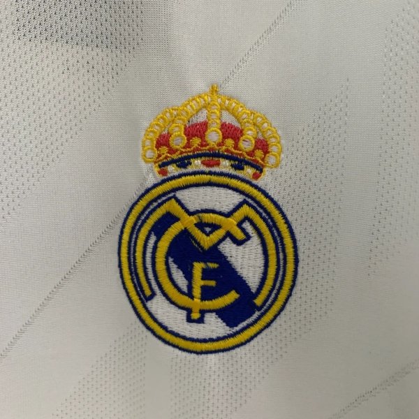 Retro Real Madrid Local 17/18 Manga Larga - Image 2