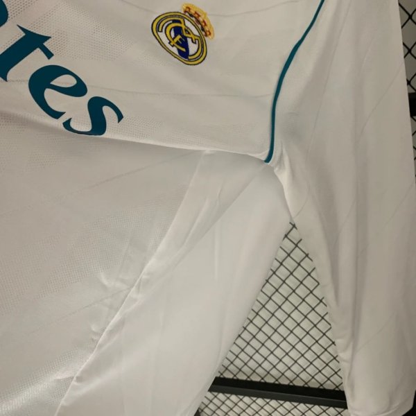 Retro Real Madrid Local 17/18 Manga Larga - Image 5