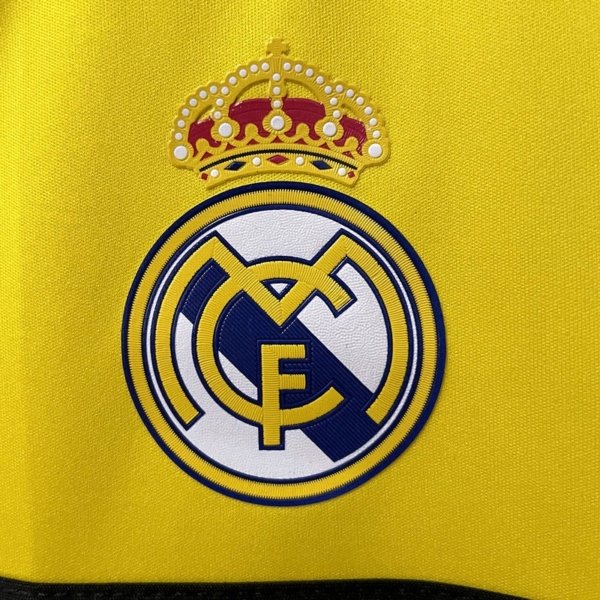 Retro Real Madrid Portero 11/12 - Image 2