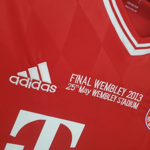 Retro Bayern Munich Final Champions 12/13 Manga Larga - Image 6