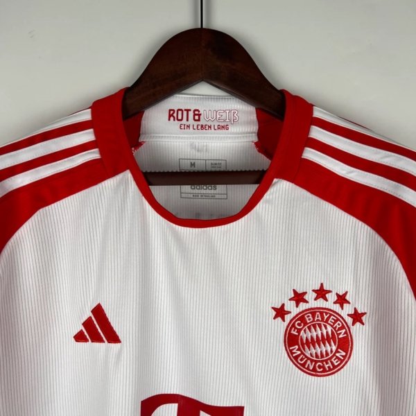 Bayern Munich Local 23/24 Versión Fan Manga Larga - Image 2