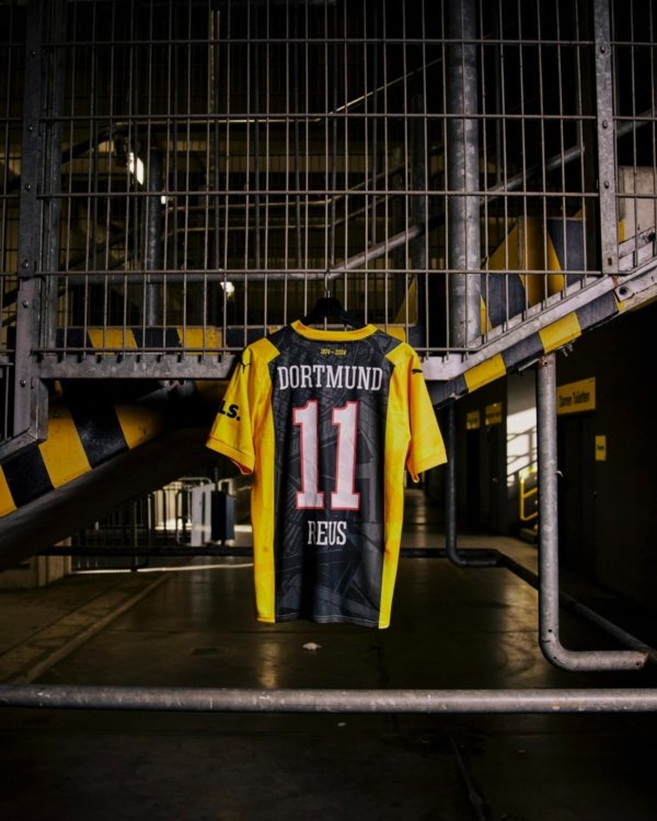 Borussia Dortmund Aniversario 23/24 - Image 3