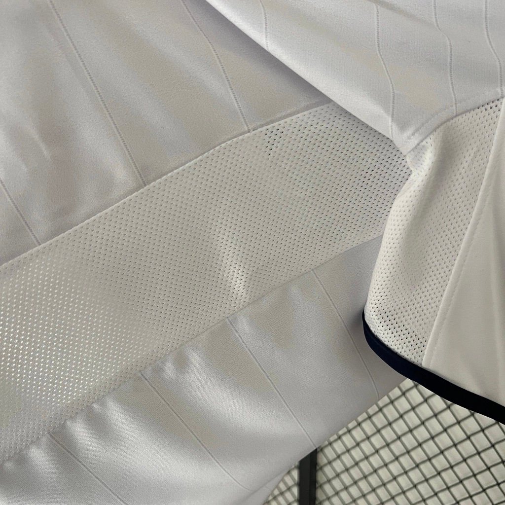 Retro Inglaterra Local 2004 - Image 3