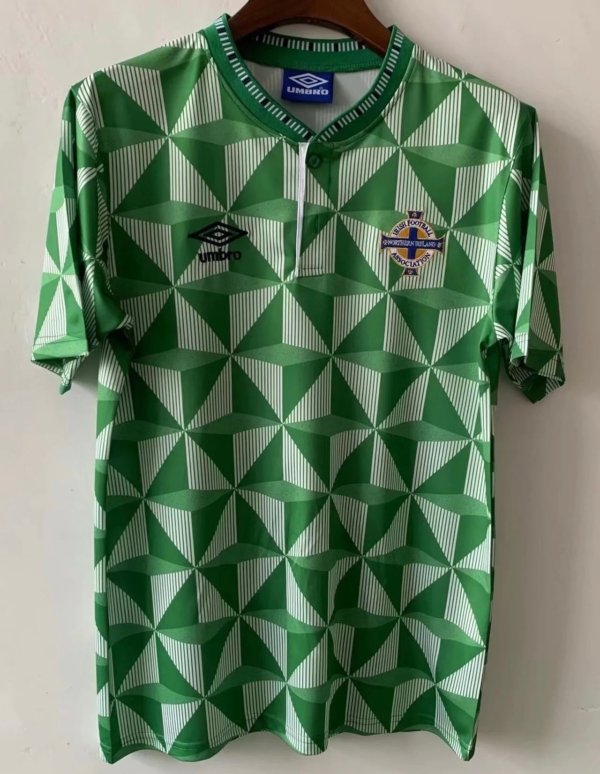Retro Irlanda del Norte Local 1990