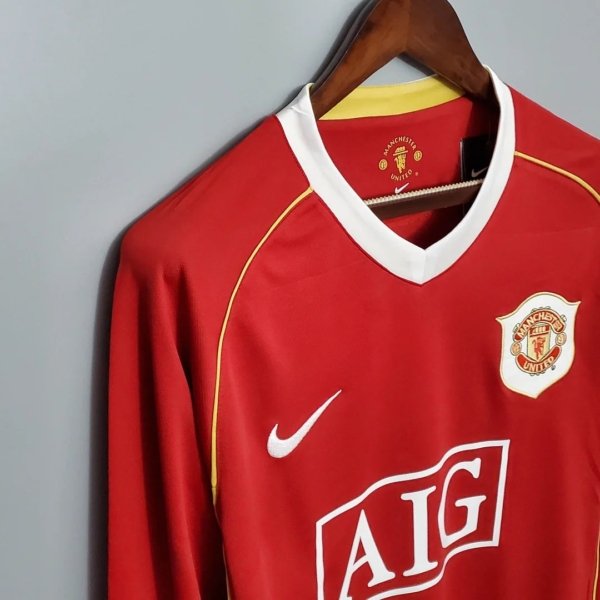 Retro Manchester United Local 06/07 Manga Larga - Image 2