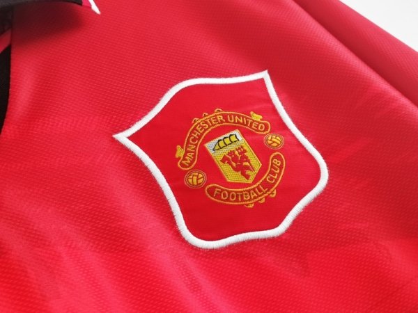 Retro Manchester United Local 94/96 Manga Larga - Image 3