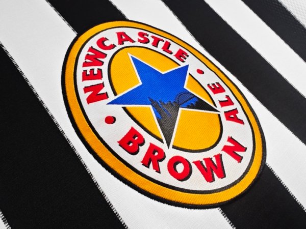 Retro Newcastle Local 99/00 - Image 3
