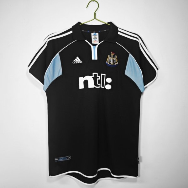 Retro Newcastle Visita 00/01
