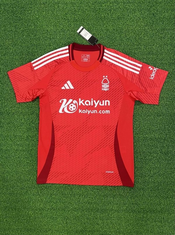 Nottingham Forest Local 24/25 Versión Fan - Image 8