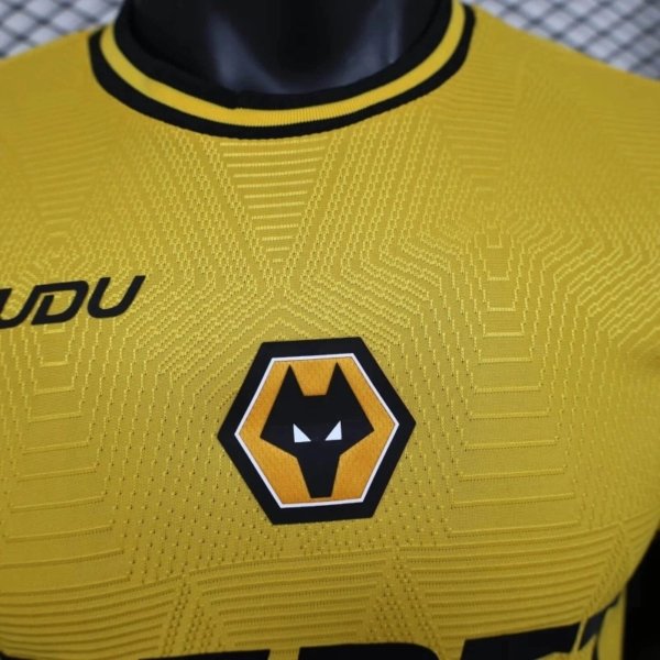 Wolverhampton Local 24/25 Versión Jugador - Image 2
