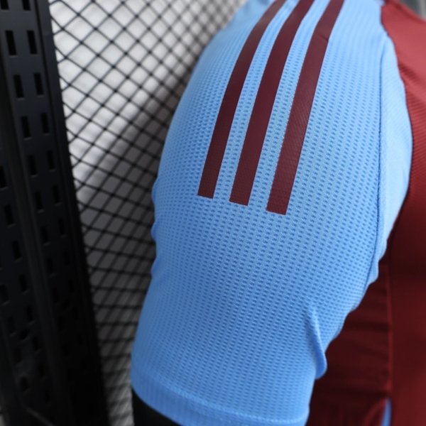 Aston Villa Local 24/25 Versión Jugador - Image 3