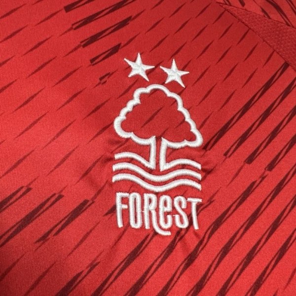 Nottingham Forest Local 24/25 Versión Fan - Image 4