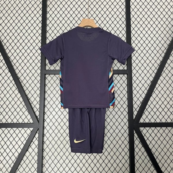 Inglaterra Visita 2024 Kit Niño - Image 2
