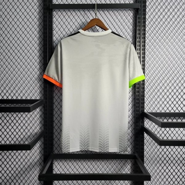 Retro Juventus Cuarto 19/20 - Image 4