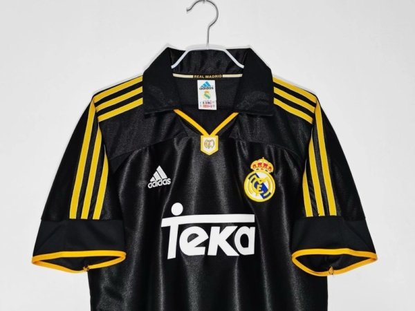 Retro Real Madrid Visita 99/00 - Image 4