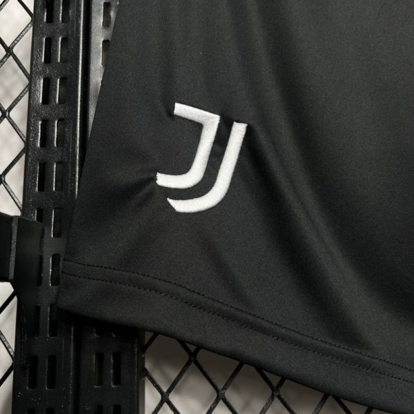 Short + Calcetas Juventus 24/25 Local - Image 3