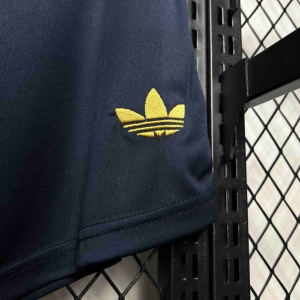 Short + Calcetas Juventus 24/25 Tercer - Image 4
