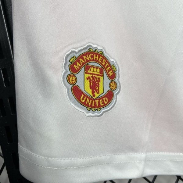 Short + Calcetas Manchester United 24/25 Local - Image 3