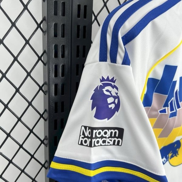 Leeds United Especial 25/26 Versión Fan - Image 6