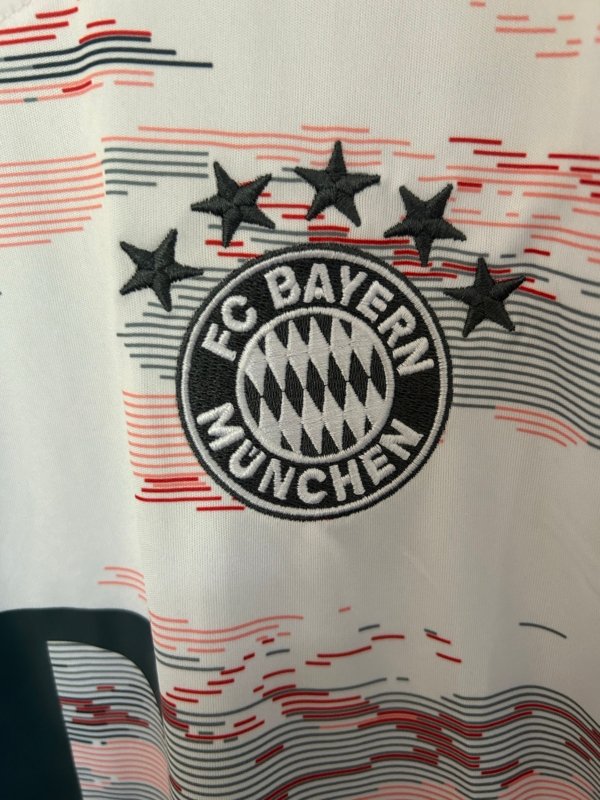 Bayern Munich Visita 25/26 Versión Fan - Image 3