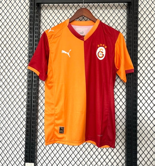 Galatasaray Local 25/26 Versión Fan