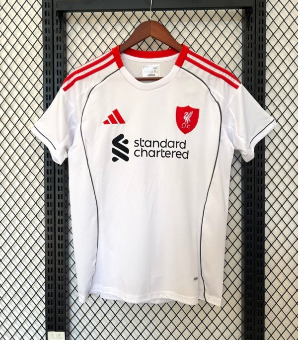 Liverpool Visita 25/26 Versión Fan