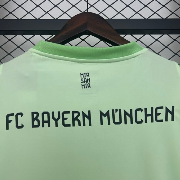Bayern Munich Portero 25/26 Versión Fan - Image 6