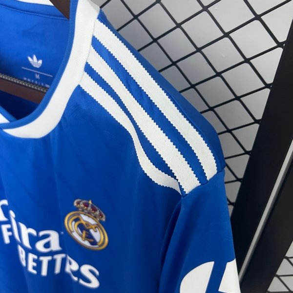 Real Madrid Tercer 25/26 Versión Fan - Image 4