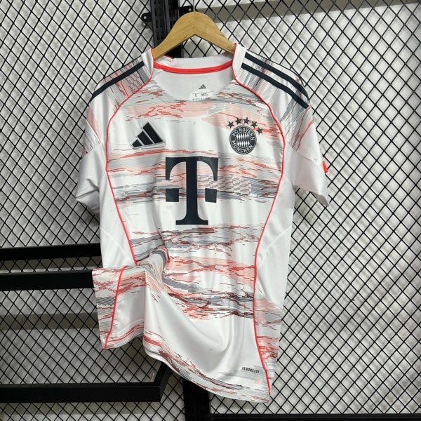 Bayern Munich Visita 25/26 Versión Fan - Image 2