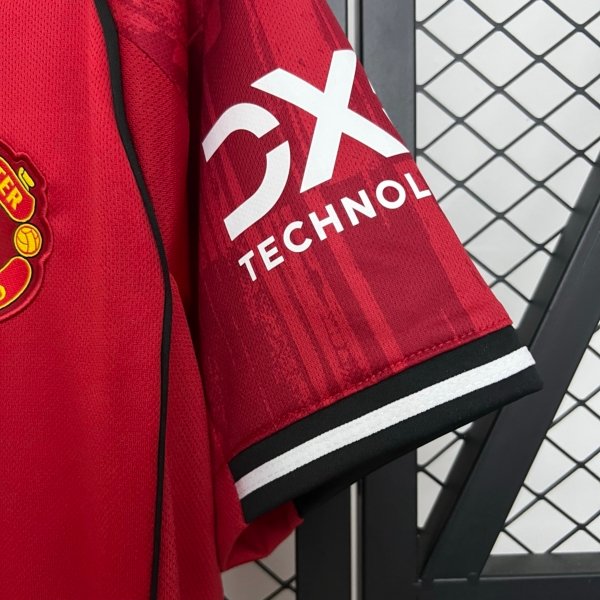 Manchester United Local 25/26 Versión Fan - Image 5