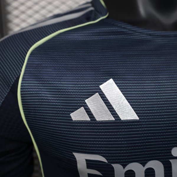 Real Madrid Visita 25/26 Versión Jugador - Image 4