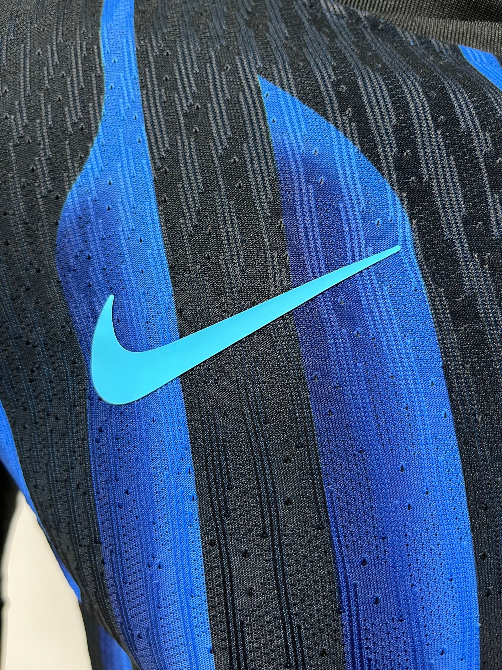 Inter Milán Local 25/26 Manga Larga Versión Jugador - Image 2