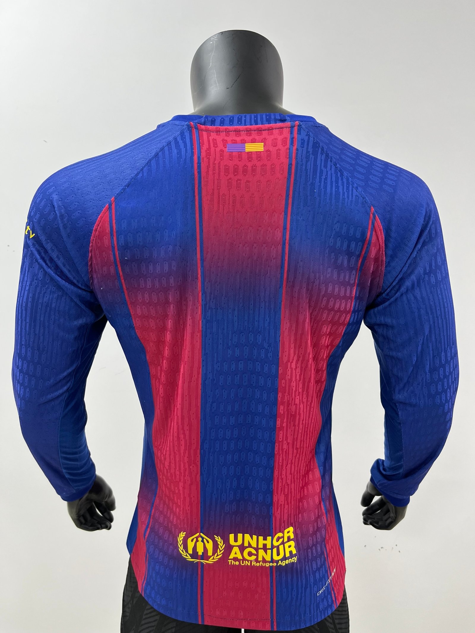 Barcelona Local 25/26 Manga Larga Versión Jugador - Image 3
