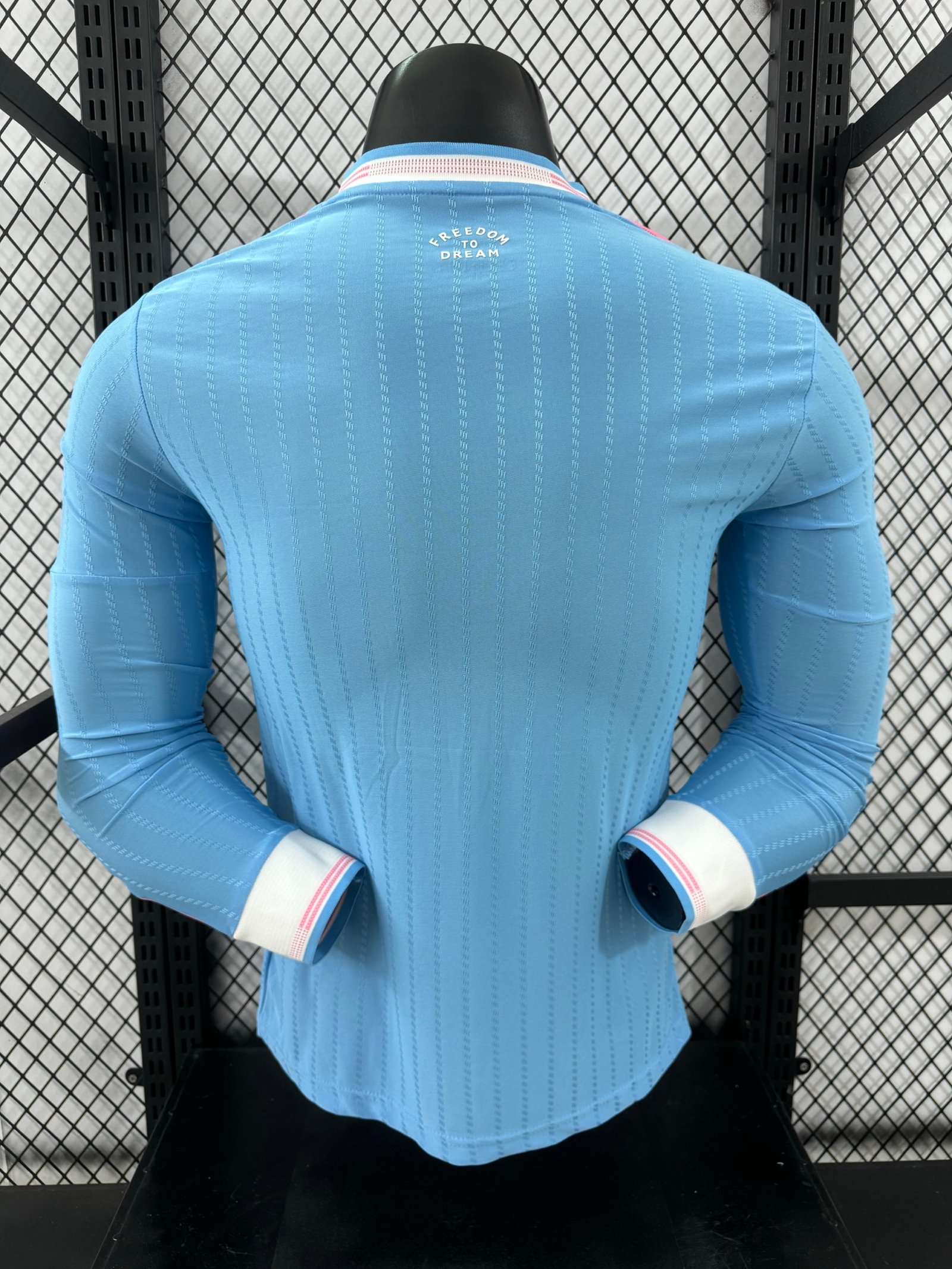 Inter Miami tercer 25/26 Manga Larga Versión Jugador - Image 5