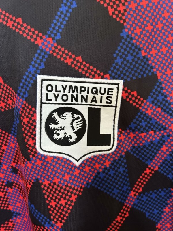 Lyon Pre-partido 25/26 Versión Fan - Image 2