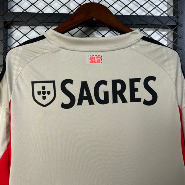 Benfica Visita 25/26 Versión Fan - Image 5