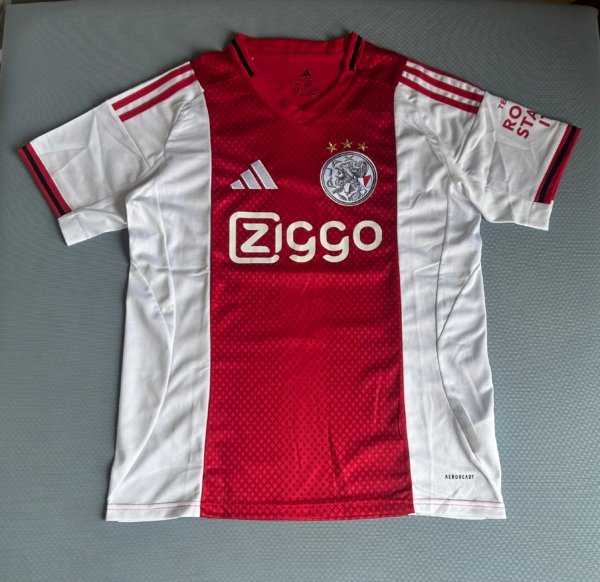 Ajax Local 25/26 Versión Fan - Image 4