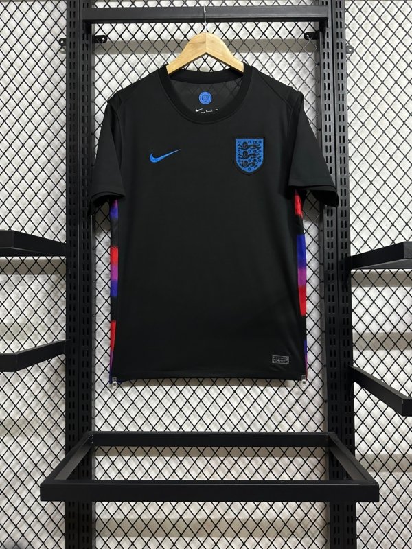 Inglaterra Visita 25/26 Versión Fan