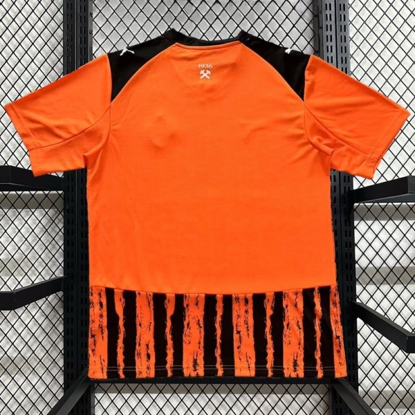 Shaktar Donetsk Local 25/26 Versión Fan - Image 3