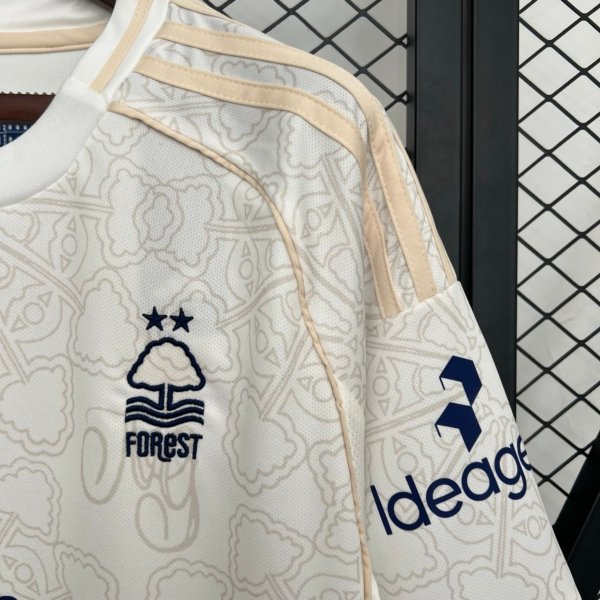 Nottingham Forest Visita 25/26 Versión Fan - Image 2