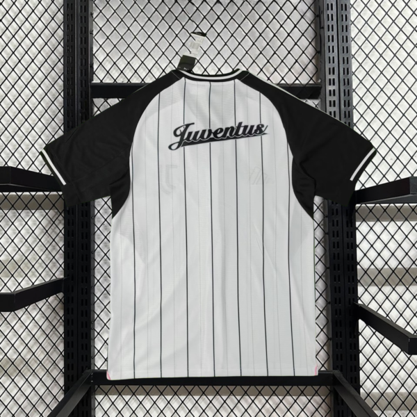 Juventus Especial Adidas - Image 2
