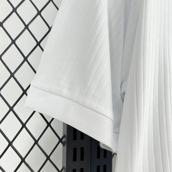 All White Alemania Aniversario 25/26 Version Fan - Image 3