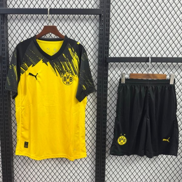 Borussia Dortmund Local 25/26 Kit Adulto