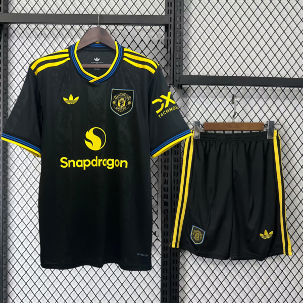 Manchester United Tercer 25/26 Kit Adulto