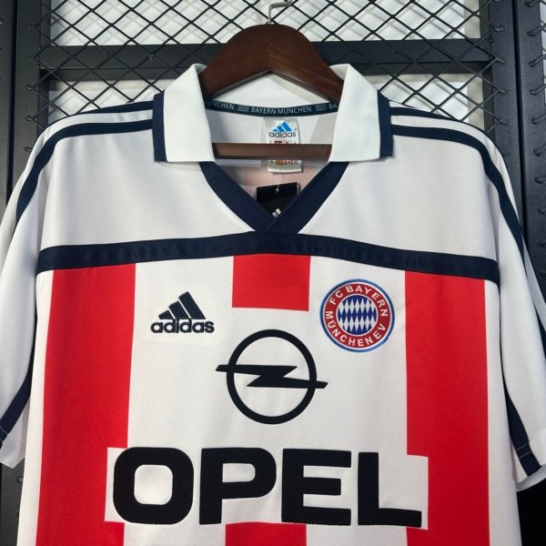 Retro Bayern Munich Local 00/02 - Image 2