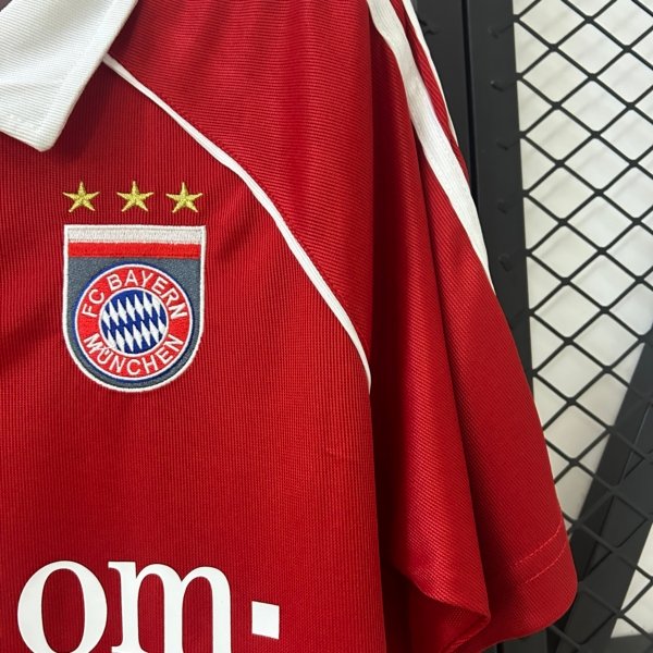 Retro Bayern Munich Local 05/06 - Image 3